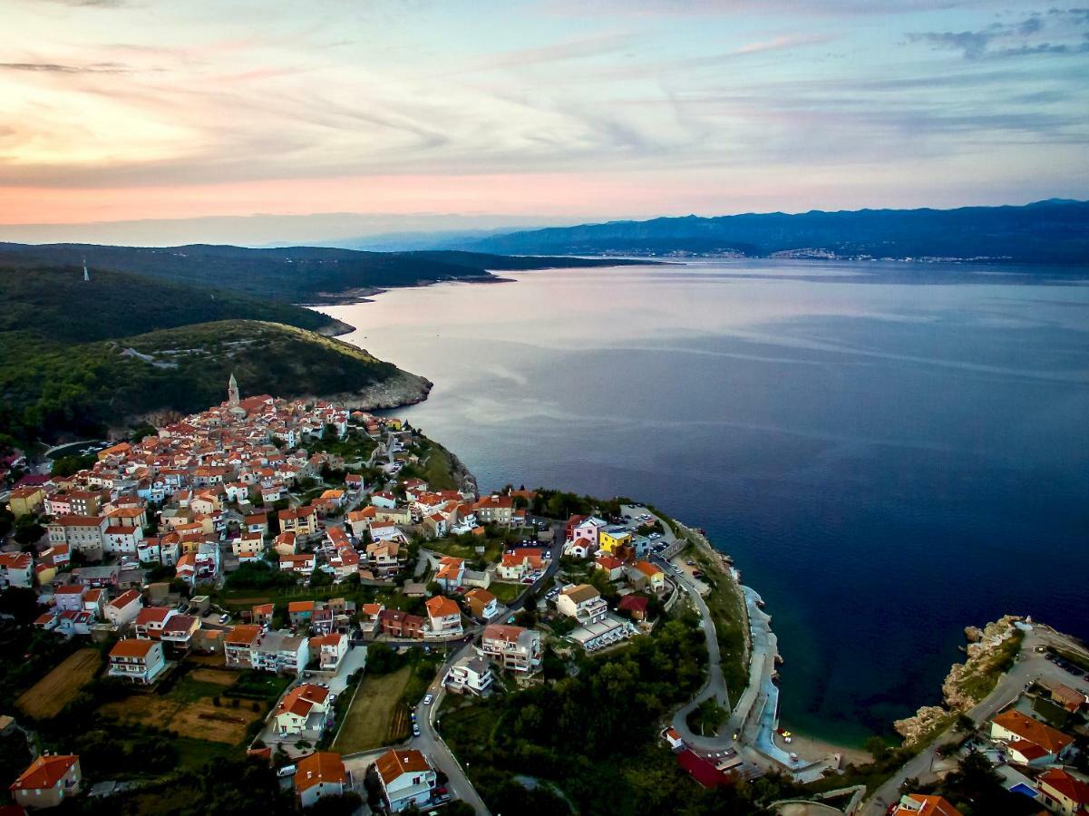 Bura Vila Vrbnik Exterior foto